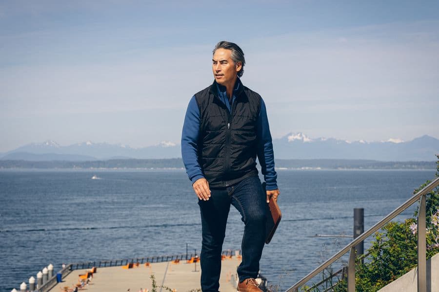 Pemberton Hybrid Vest Men