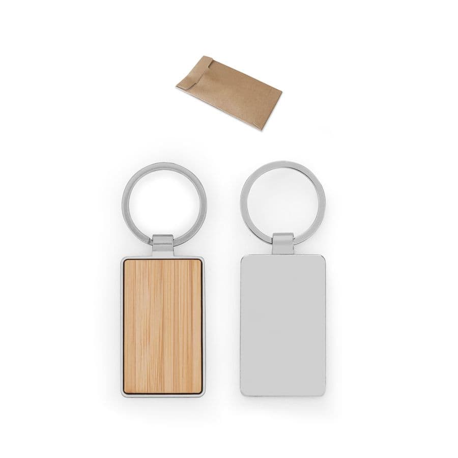 GASTON RECTANGULAR. Rektangulär järnnyckelring i zink och bambu
