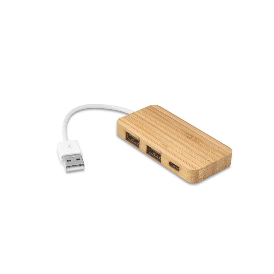 MOSER. HUB med 2 USB-A och 1 USB-C-portar i bambu Naturfärg