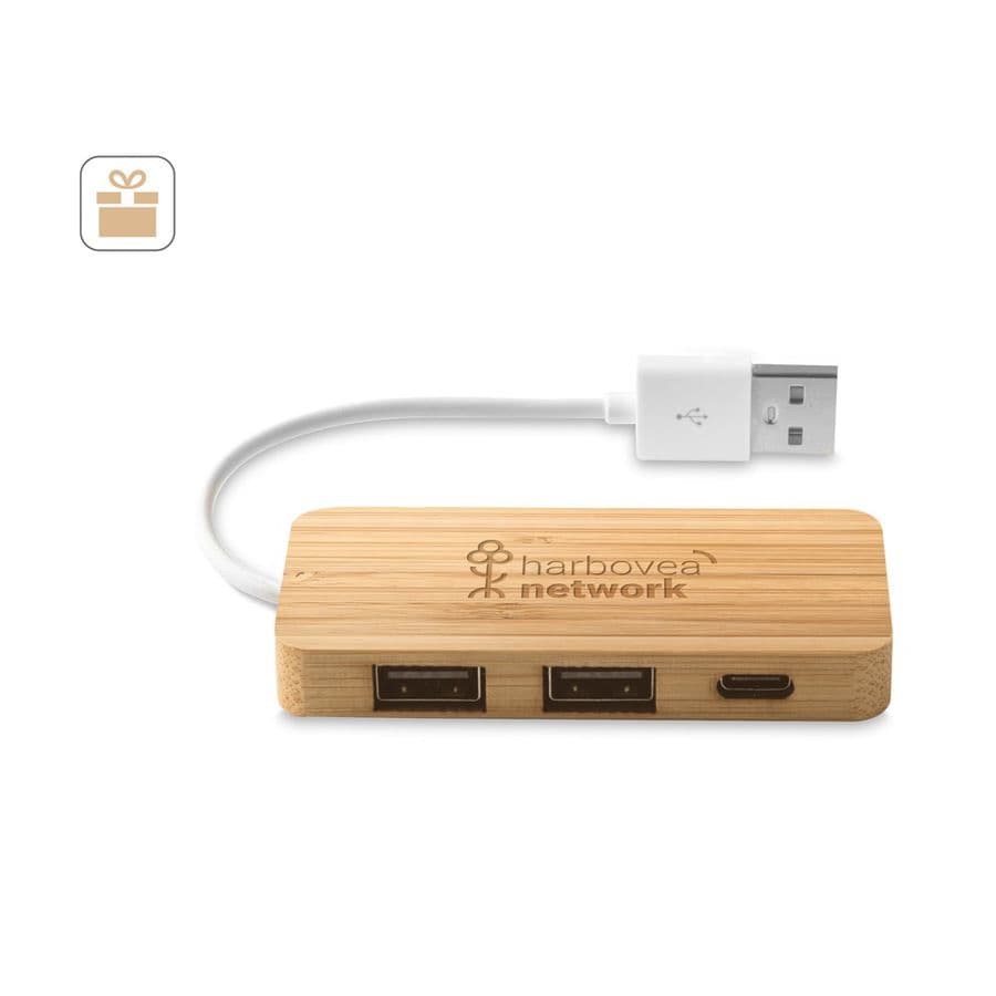 MOSER. HUB med 2 USB-A och 1 USB-C-portar i bambu