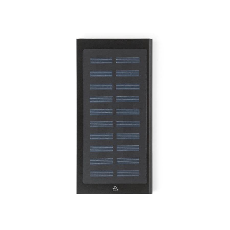 CLERK. 8 000 mAh powerbank med solpanel i 100 % återvunnen aluminium