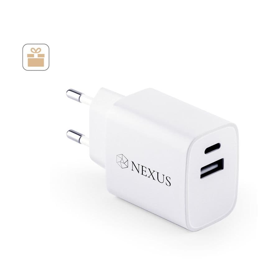 WEGENER. Strömadapter med USB-A-port 18W och USB-C 20W i återvunnen ABS (100 % rABS)