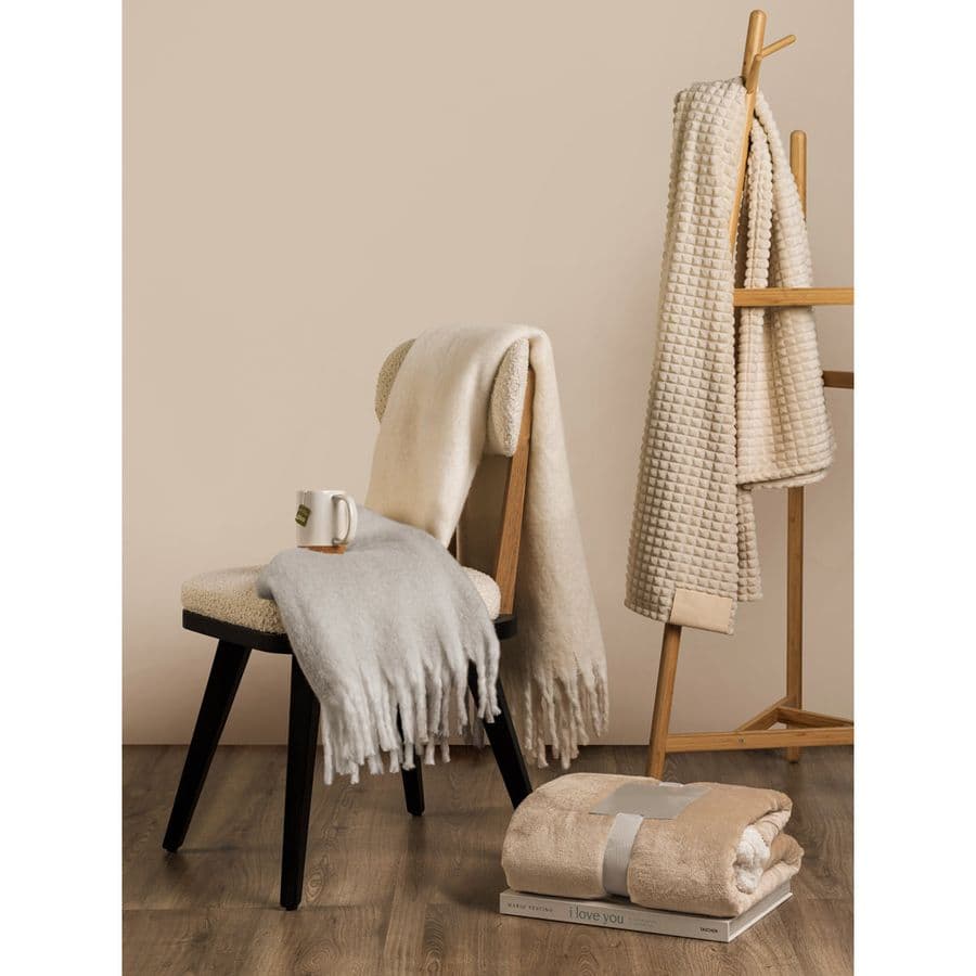 COMFY. Filt i återvunnen polyester (100 % rPET) (300 g/m²), med mohair-känsla
