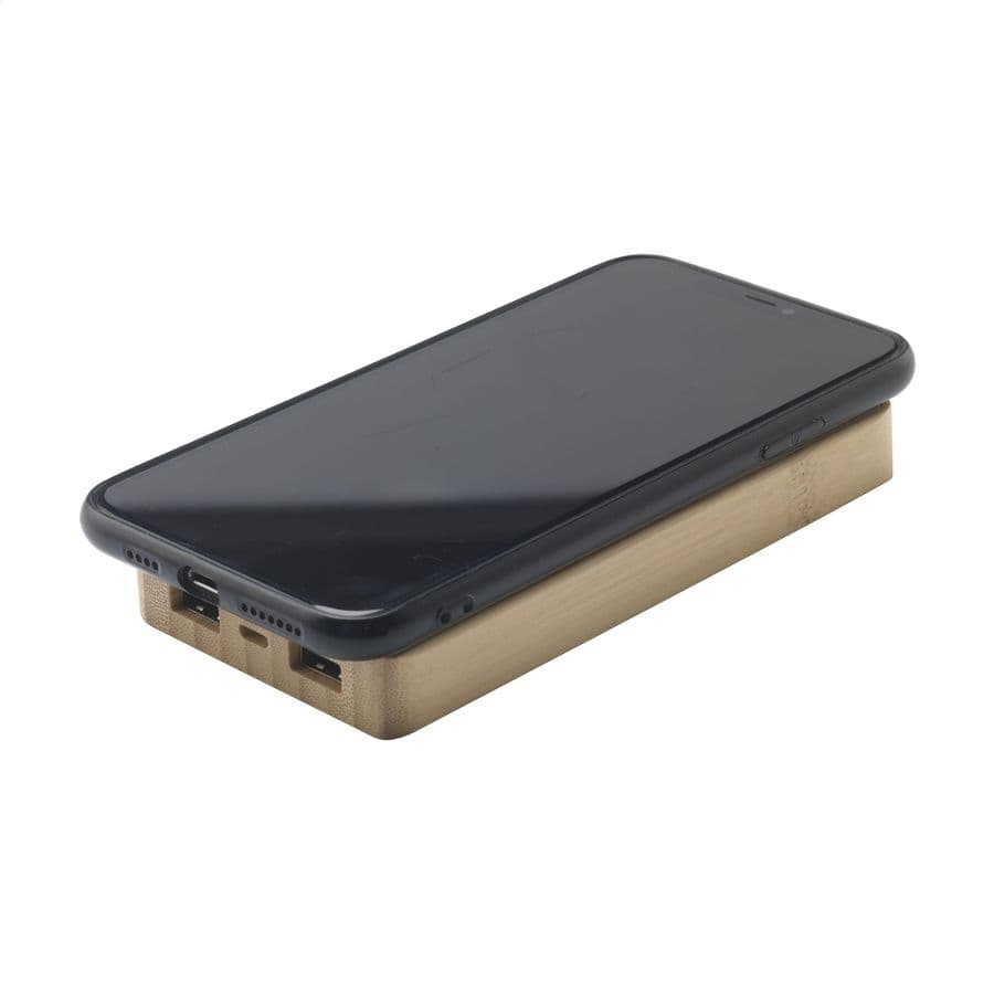 Solar Powerbank 8000+ Wireless Charger